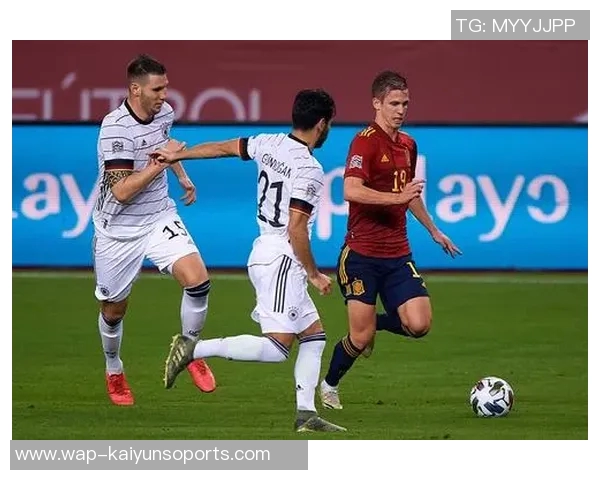 德国团队足球的魅力与战术解析:从历史到现代的成功之路 德国团队足球的魅力与战术解析:从历史到现代的成功之路